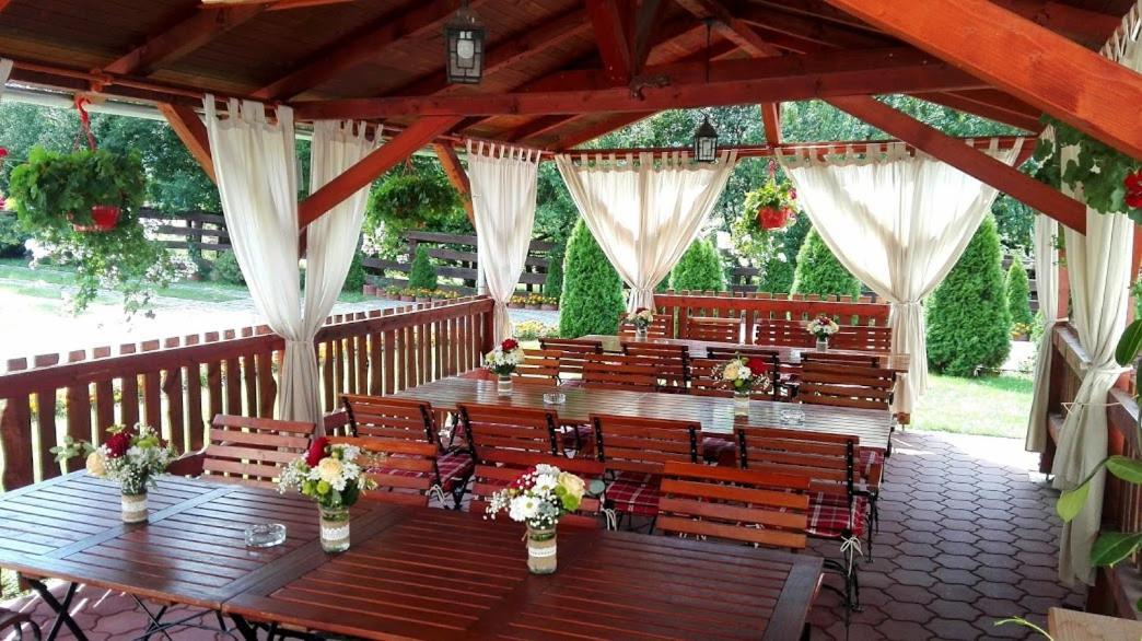 Olimpia Villa Tibod 外观 照片