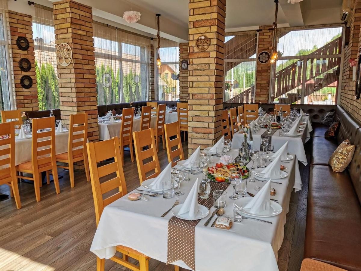 Olimpia Villa Tibod 外观 照片