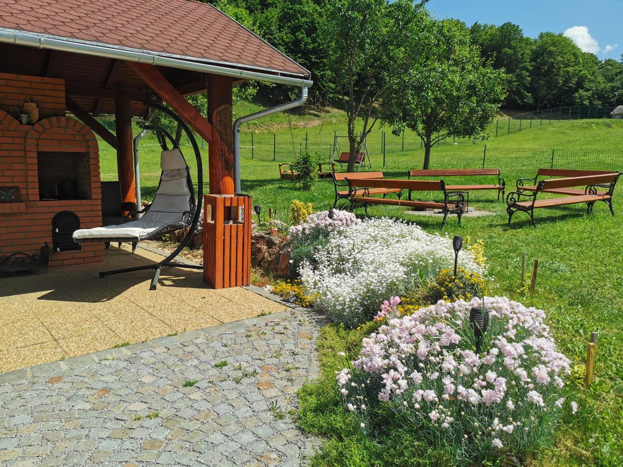 Olimpia Villa Tibod 外观 照片
